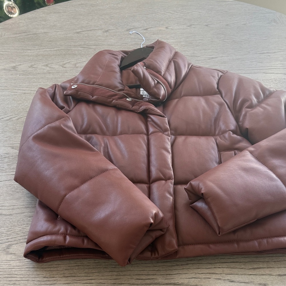 Abercrombie & Fitch Chestnut Mini Puffer